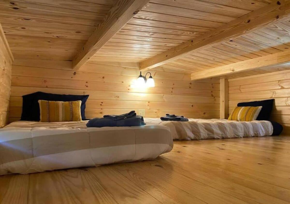 Serene 1Br Cabin Near Nc Z00 With Loft & Waterview 아셔보르 외부 사진