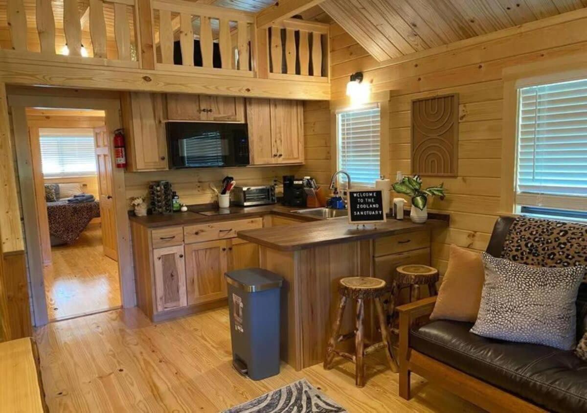 Serene 1Br Cabin Near Nc Z00 With Loft & Waterview 아셔보르 외부 사진