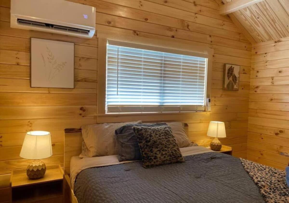 Serene 1Br Cabin Near Nc Z00 With Loft & Waterview 아셔보르 외부 사진