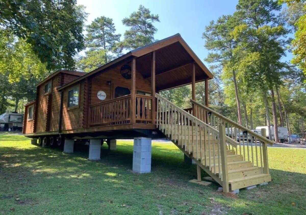 Serene 1Br Cabin Near Nc Z00 With Loft & Waterview 아셔보르 외부 사진