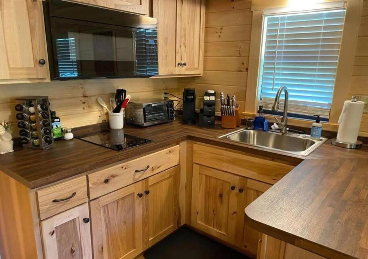 Serene 1Br Cabin Near Nc Z00 With Loft & Waterview 아셔보르 외부 사진