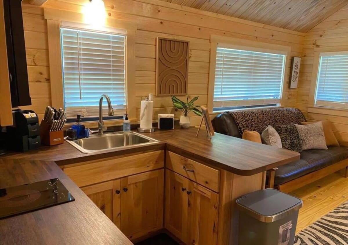Serene 1Br Cabin Near Nc Z00 With Loft & Waterview 아셔보르 외부 사진